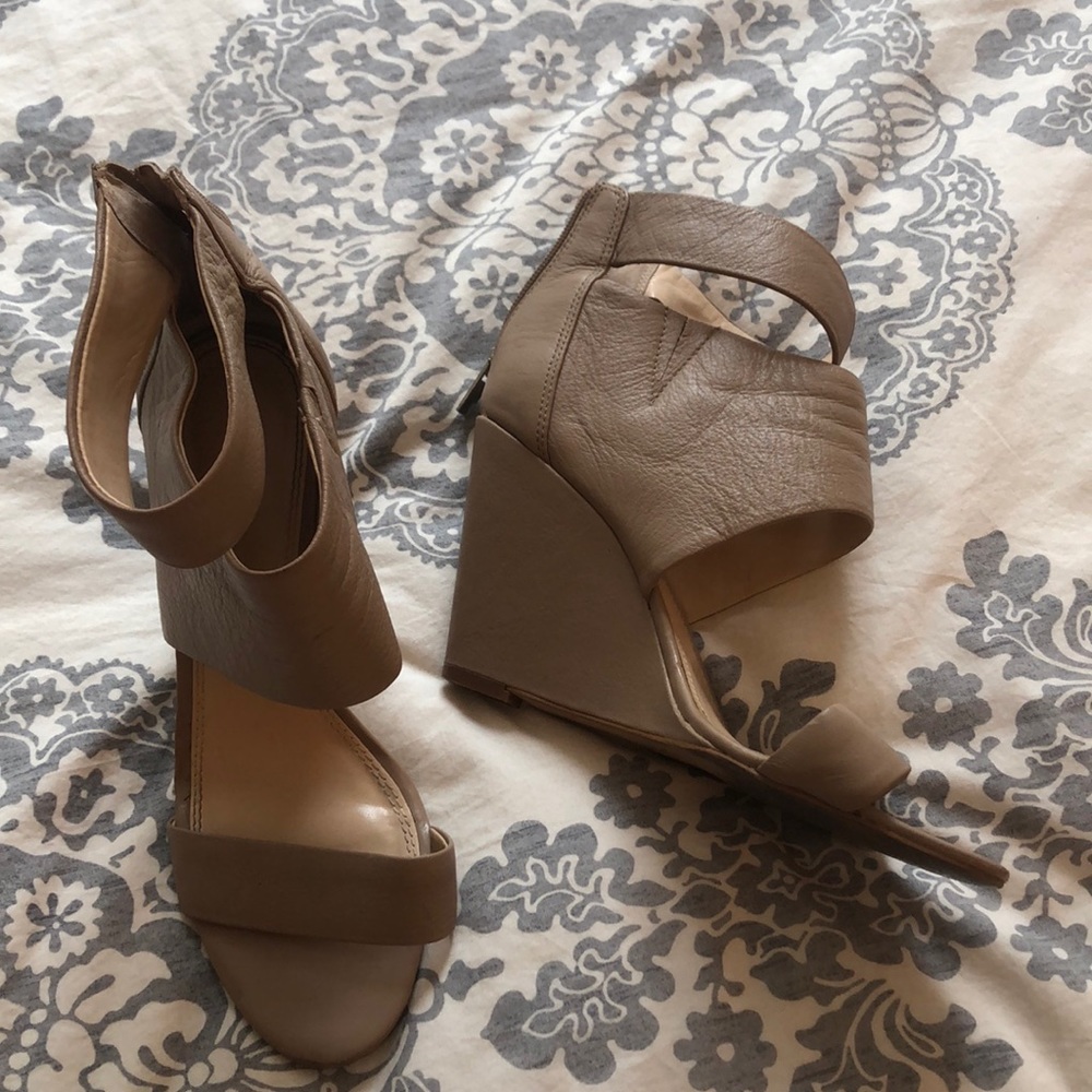 Tan leather wedges